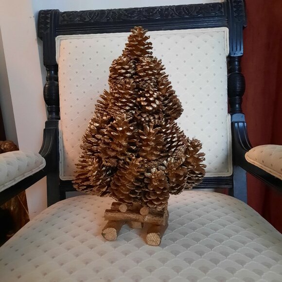 Gold Pine Cone Christmas Tree - Picture 1 of 5